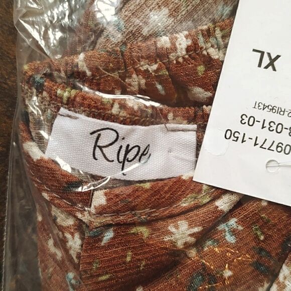 Ripe Long Sleeve Ruched Front Lightly-ribbed V-neck Women's Size XL Top - Picture 8 of 8